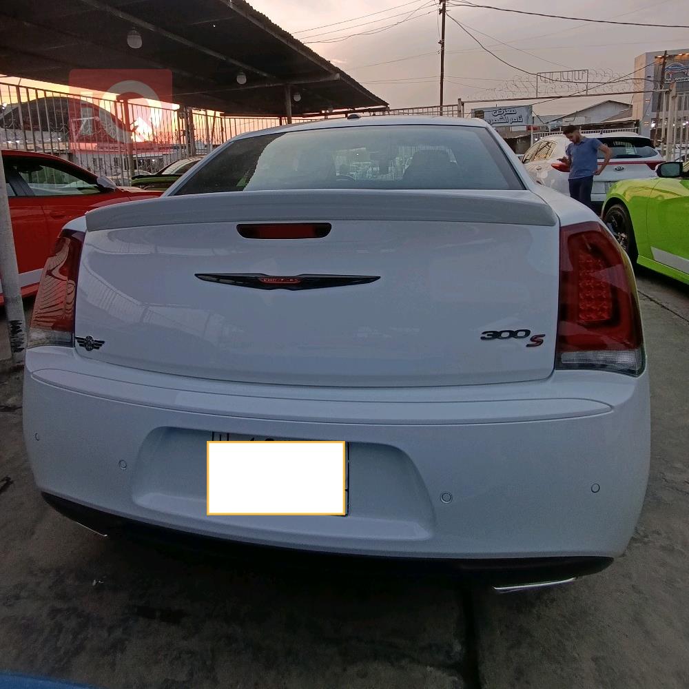 كرايسلر 300